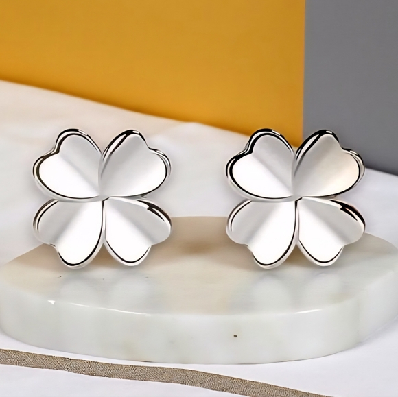 🆕️ S925 Silver Four-Leaf Clover Stud Earrings Dainty Trendy Lucky Charm Jewelry - Picture 9 of 13